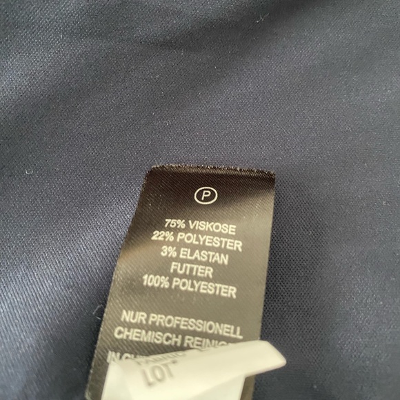 Carolina Belle short trench coat - Picture 5 of 8